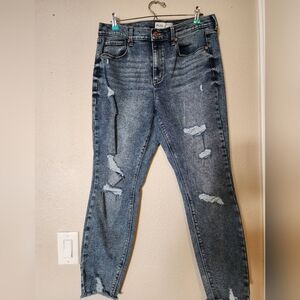 Mudd Jeans, Women's Size 17 Mid-rise Vintage Distressed Skinny Denim Blue Jeans